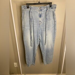 American Eagle highest rise mom jean